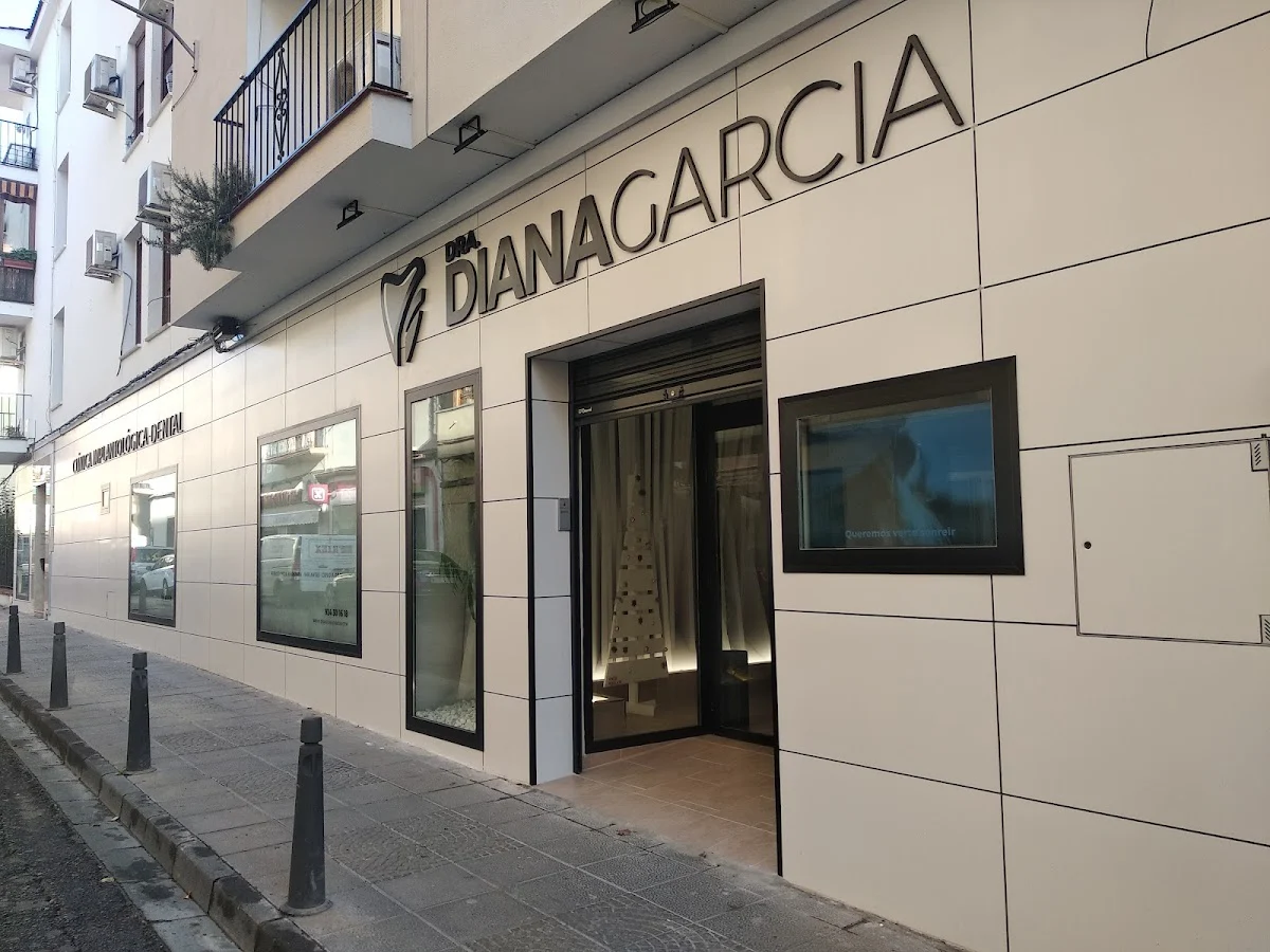 Clínica Implantológica Dental Dra. Diana García - 2