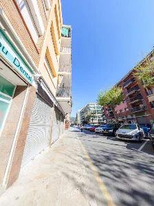 Clínica Poble Nou Dental - 2