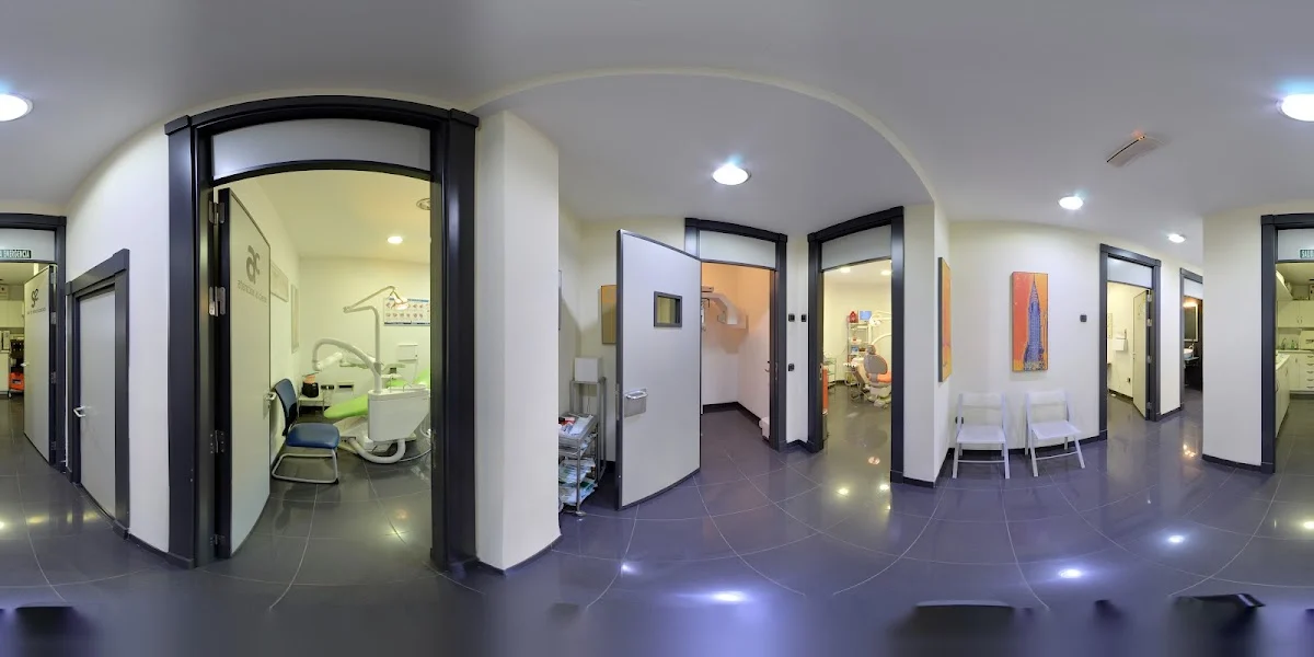 Clínica Roquetas Dental