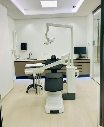 Clínica Suma+ Dental | Dentista en Zaragoza · Pº Sagasta