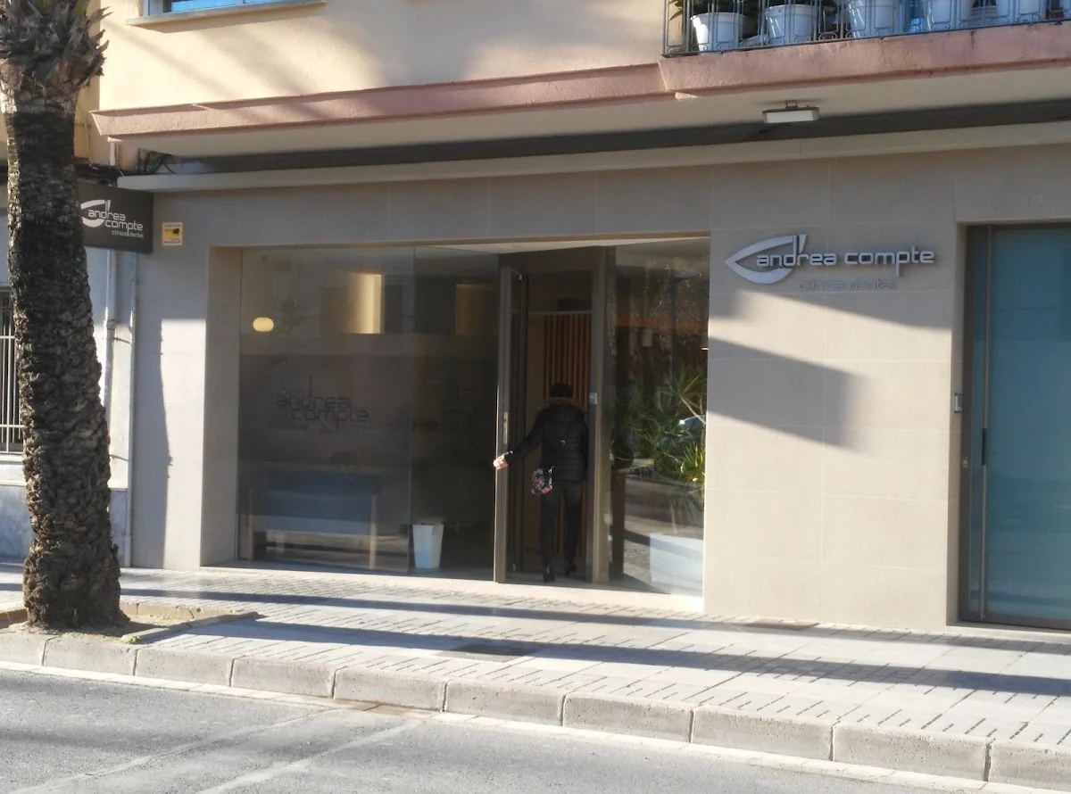 Clinical Dental Andrea Compte