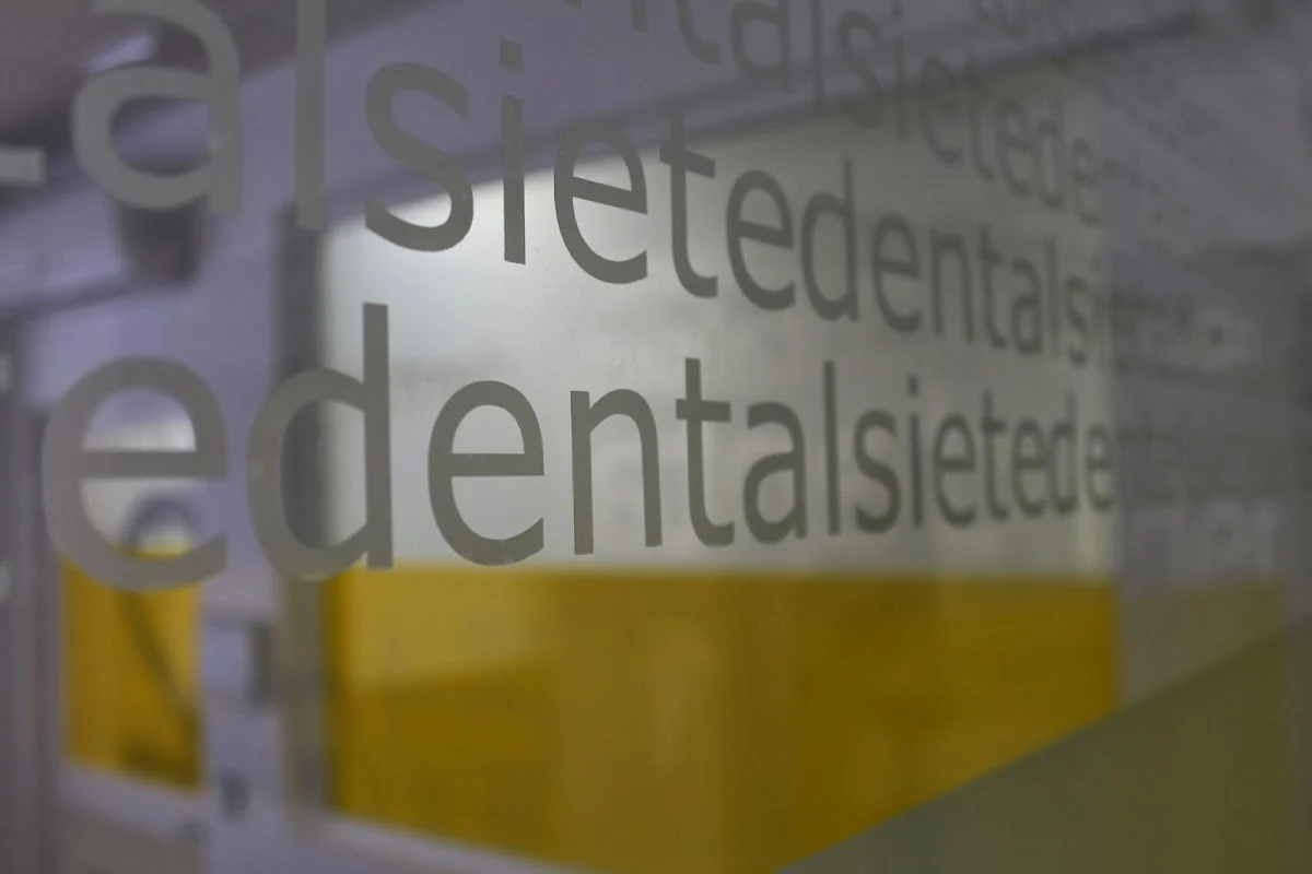 Clinicas Dental Siete - 2