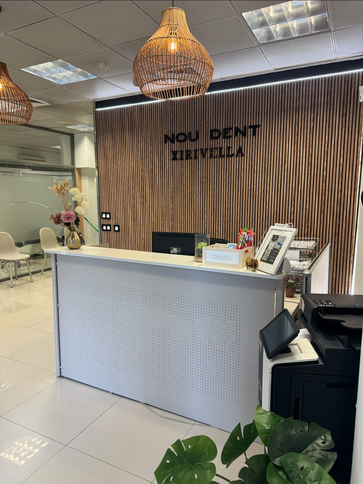 Clínicas Nou Dent - Clínica Dental en Xirivella