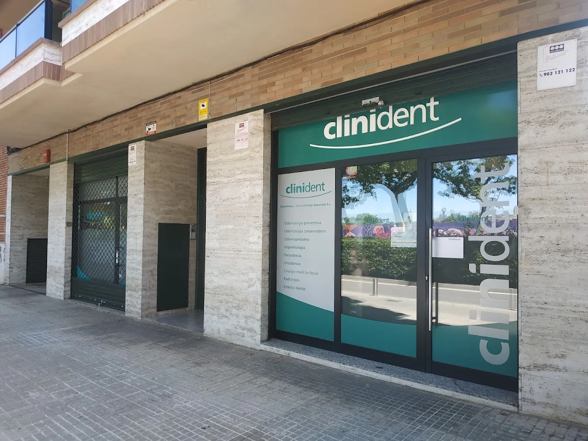 CLINIDENT Odontòlegs i Estomatòlegs Associats.