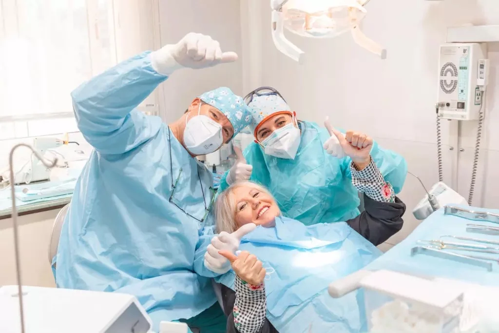 Cliredent Clínica Dental de El Prat de Llobregat. Desde 1983 cuidamos la salud bucal de nuestros pacientes.