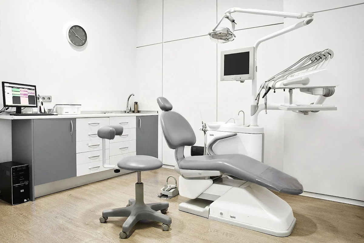 Correa Dental - 2