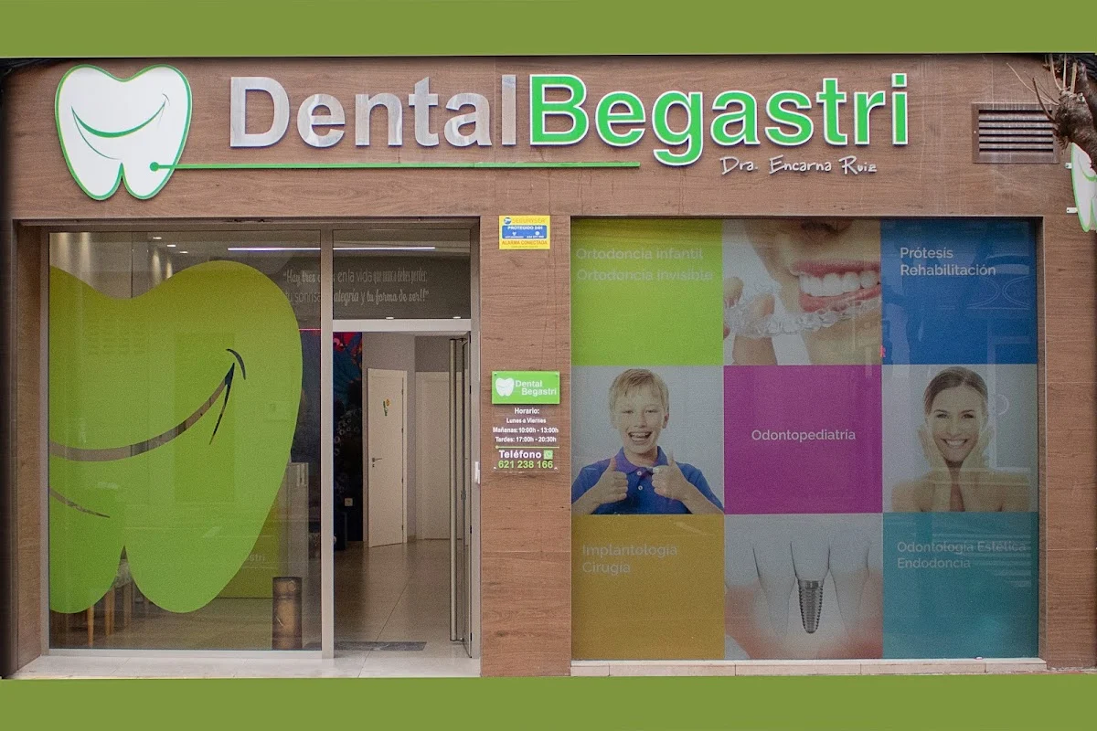 Dental Begastri. Dra. Encarna Ruiz. Ortodoncia e Implantes Cehegín