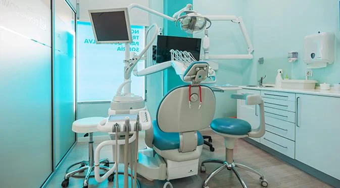 Dental Company Huelva Centro - 2