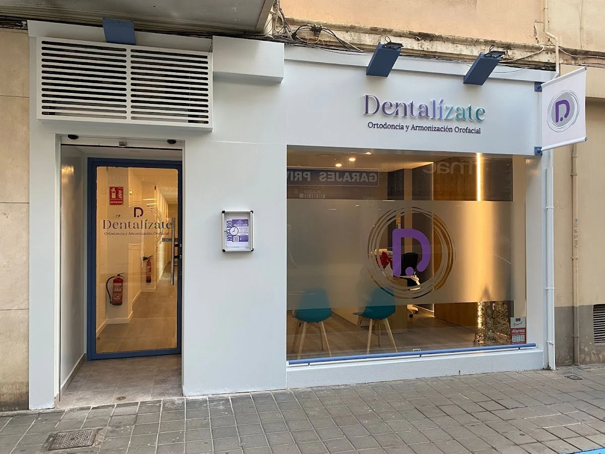 Dentalízate - Clínica de Ortodoncia y Armonización Orofacial - 5