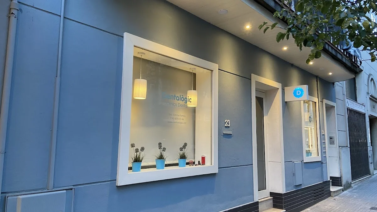 DENTALOGIC CLÍNICA DENTAL