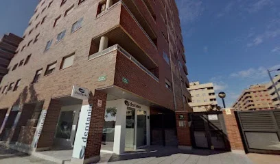 Dentania Clínica Dental - El Quiñón