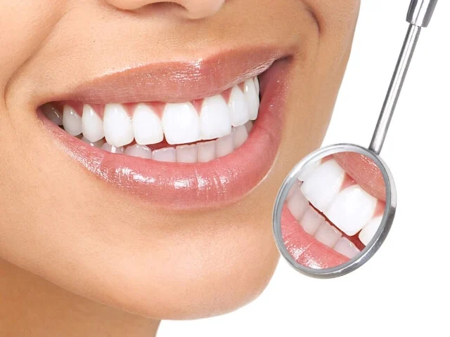 Dentista Las Arenas | Dra. Elena Bocage - 3