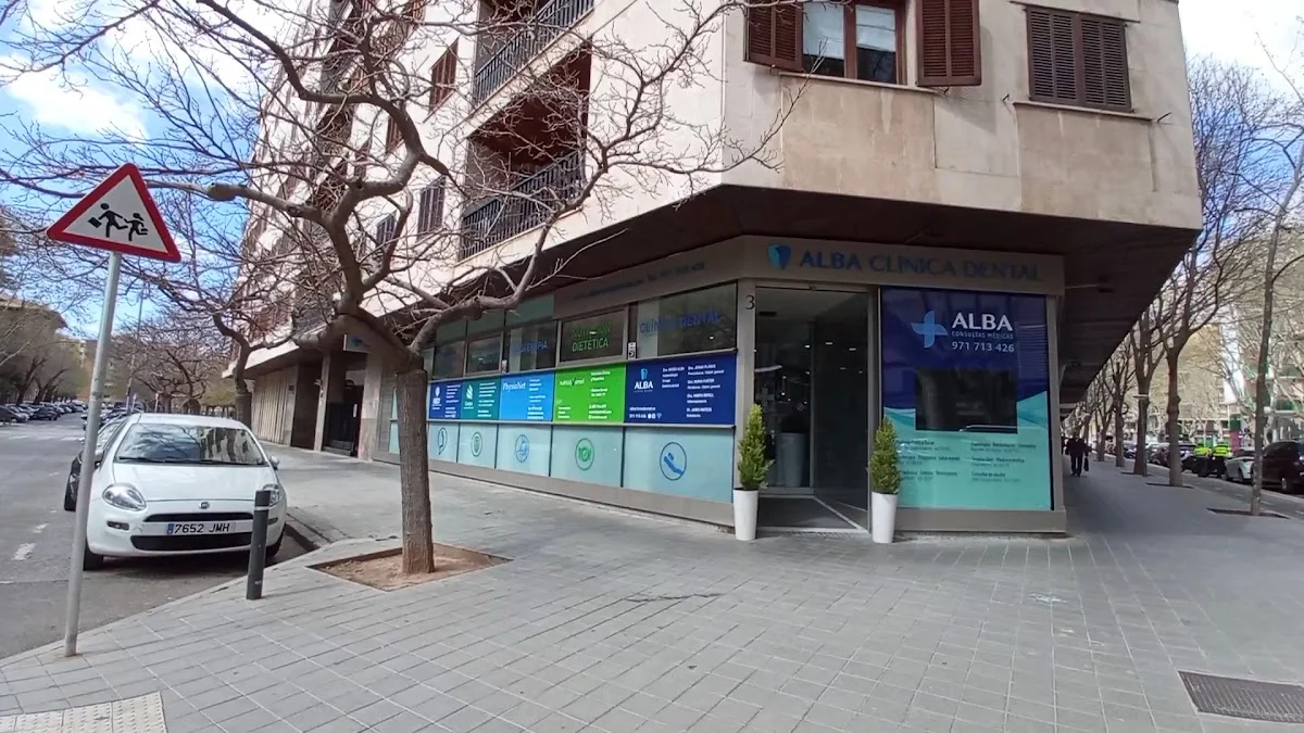 Dentistas Clínica Dental Alba Palma - 3