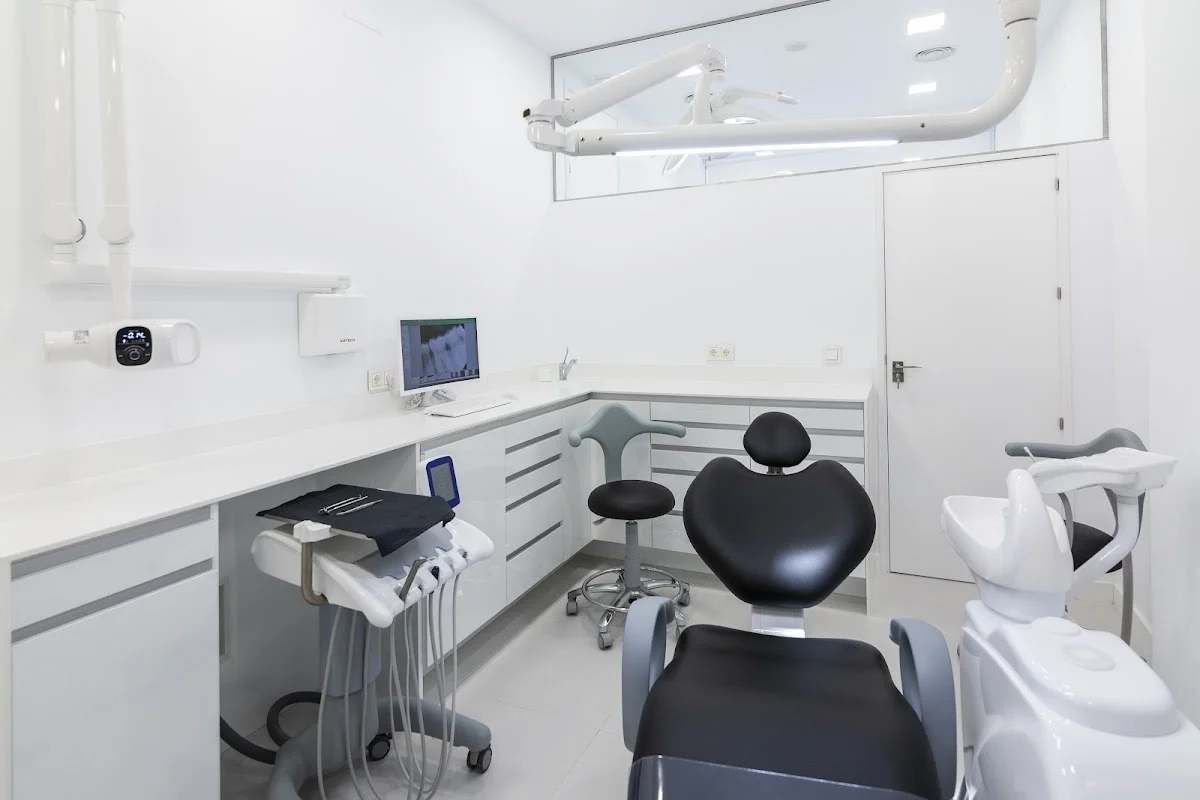 Dentistas en Córdoba | Clínica Dental Gingiva 🦷| Implantes / Ortodoncia / Periodoncia - 2