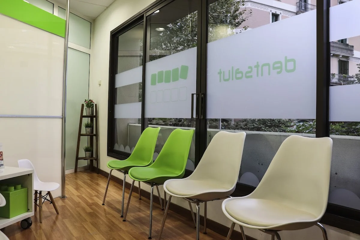 DentSalut | Clínica Dental Muntaner Barcelona - 2