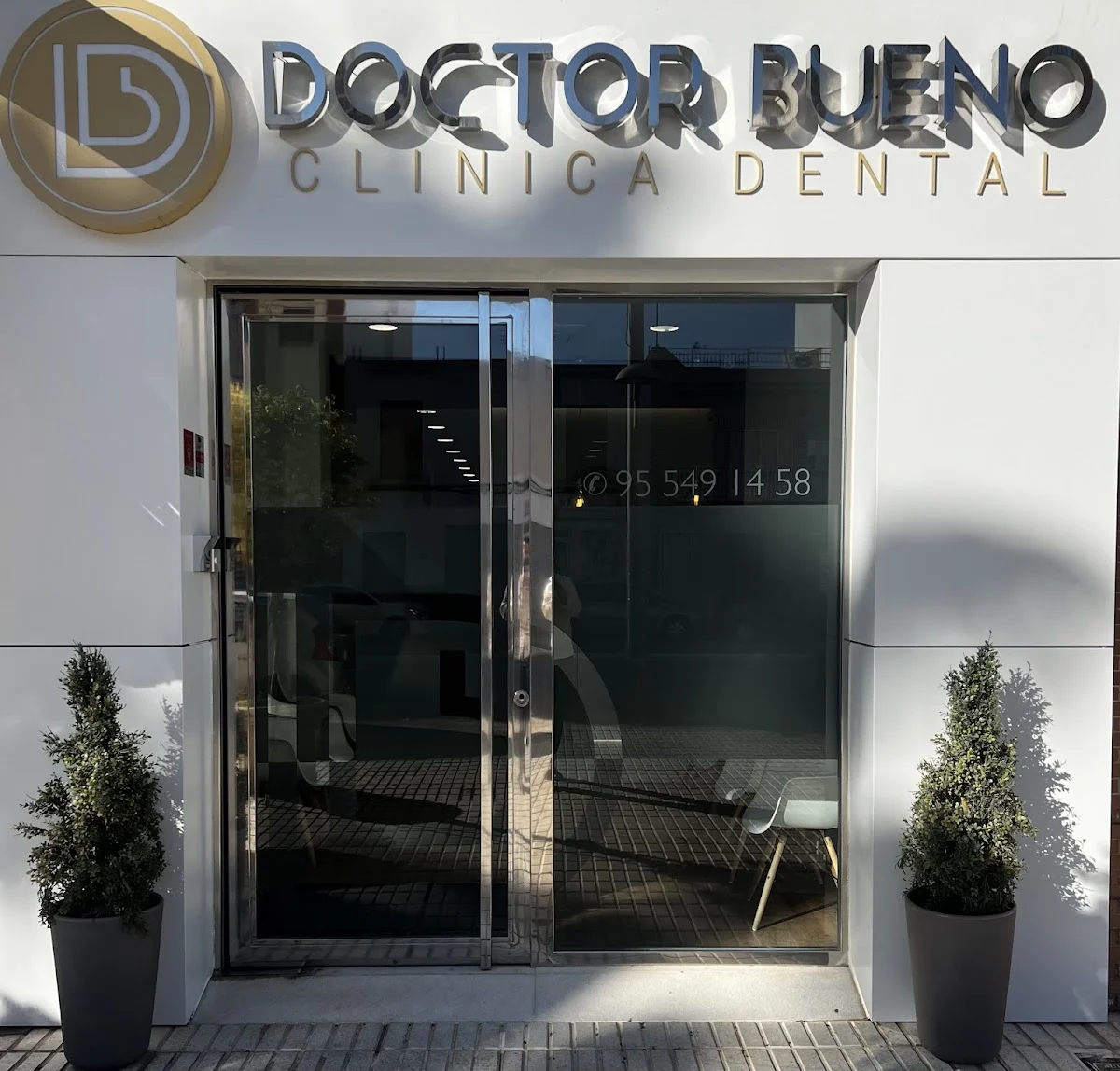 Doctor Bueno Clínica Dental - 2