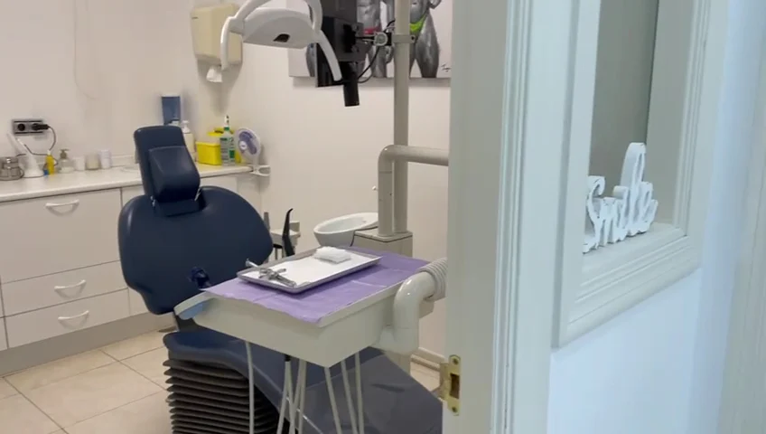 Dra. Claudia Vargas, Clínica Dental - 2