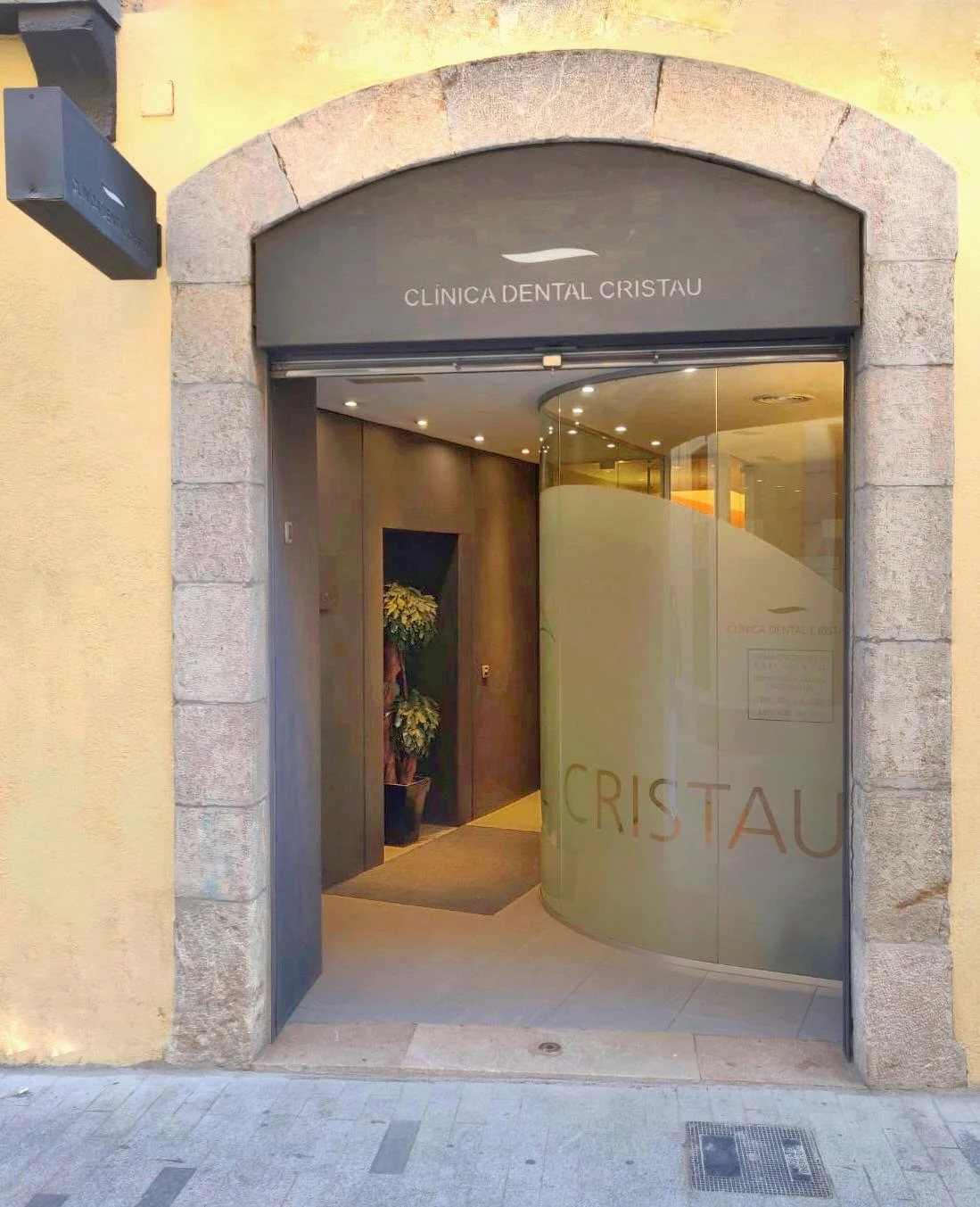 Dra Cristau Soler, Emma