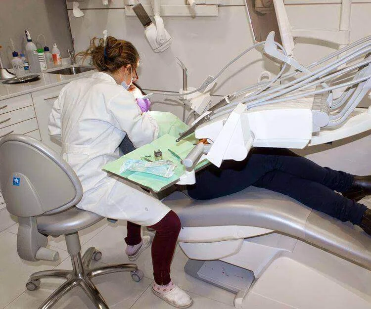Esmodent | Clínica Dental y Centro Radiólogico - 2