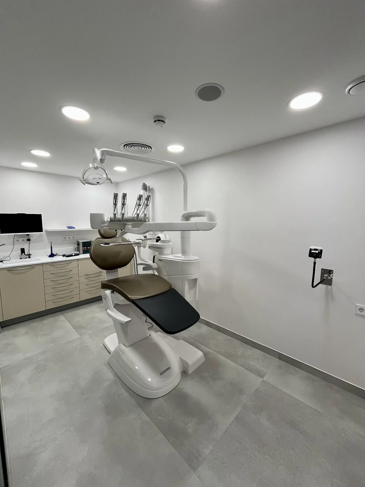 Estetic Dent - Clínica Dental en Rubí - 2
