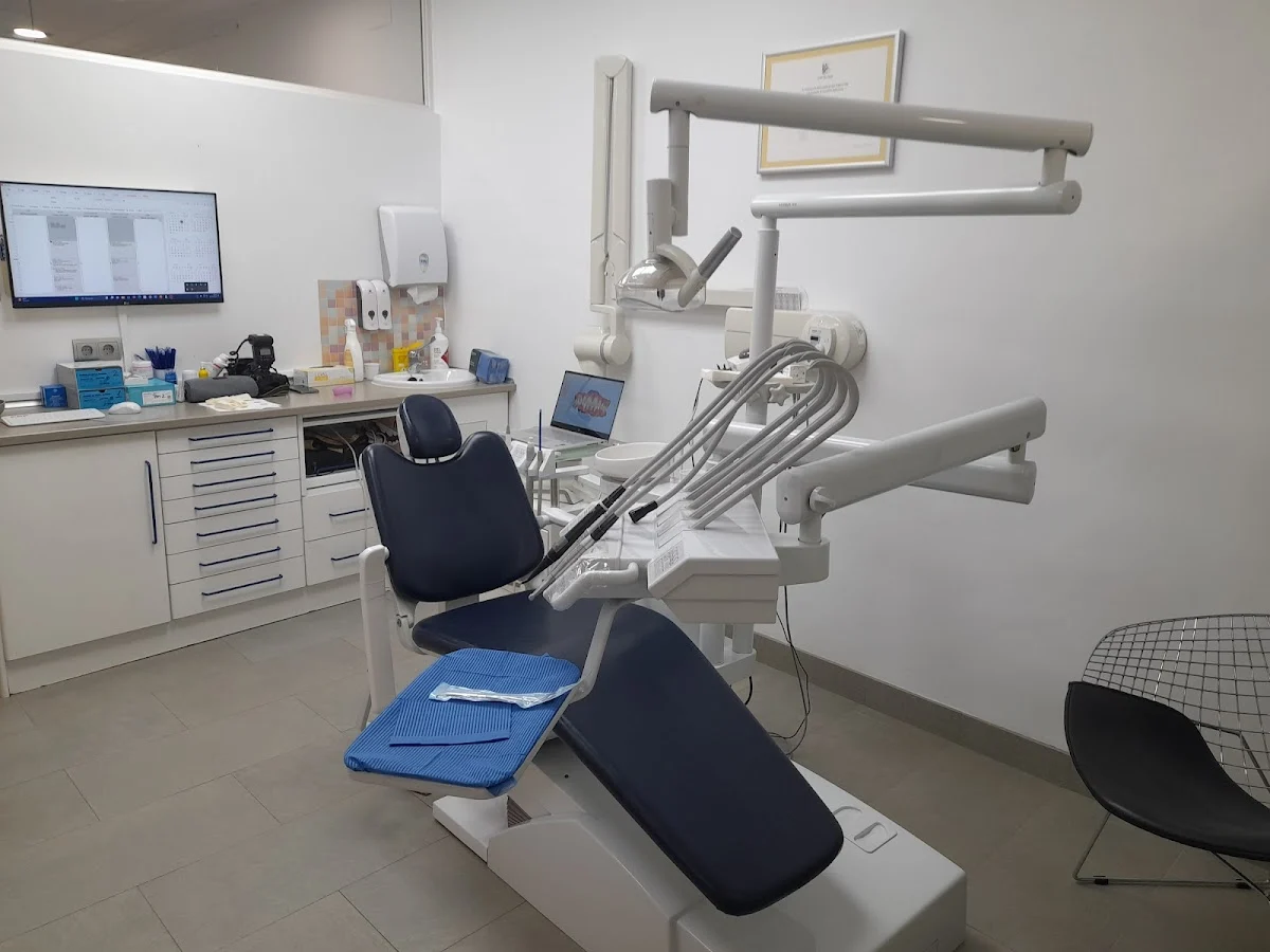 𝗠.𝗗𝗼𝗹𝗼𝗿𝗲𝘀 𝗥𝘂𝗶𝘇 𝗢𝗱𝗼𝗻𝘁𝗼𝗹𝗼𝗴𝗼𝘀. 𝗥𝗼𝗯𝗲𝗿𝘁𝗼 𝗠𝗮𝘁𝗲𝗼 𝗙𝗶𝘀𝗶𝗼𝘁𝗲𝗿𝗮𝗽𝗶𝗮 𝘆 𝗢𝘀𝘁𝗲𝗼𝗽𝗮𝘁𝗶𝗮