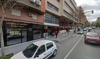🦷 Sanmillán Orozco Odontología ✔ Clínica dental Jaén 👩‍⚕️