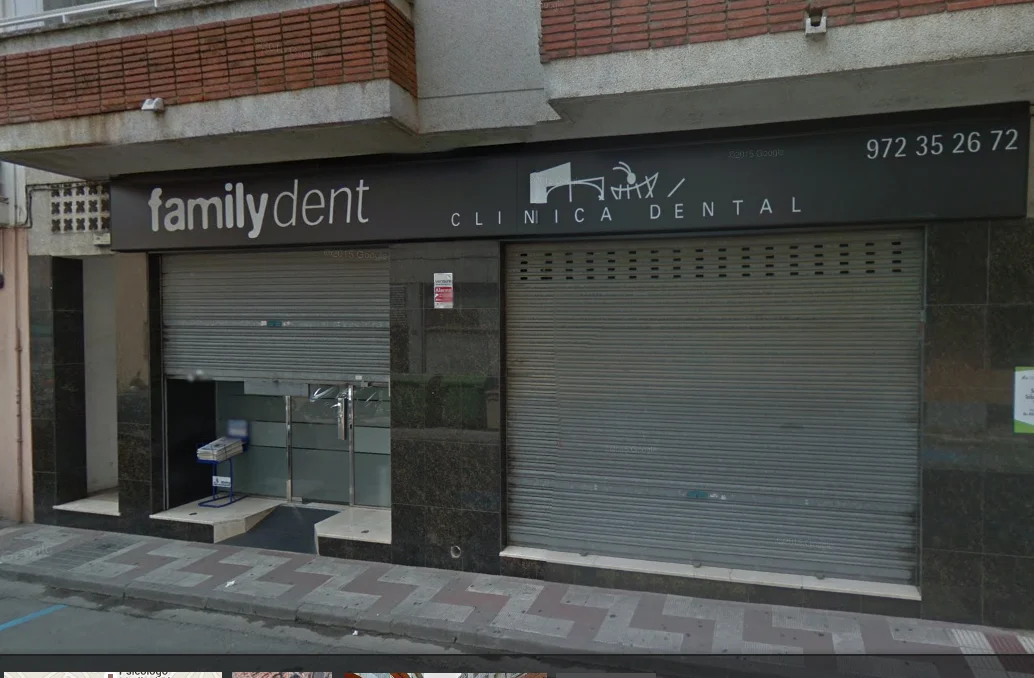 Familydent * Clínica Dental en Blanes | Carillas Dentales | Puentes dentales | Ortodoncia | Laboratorio - 2