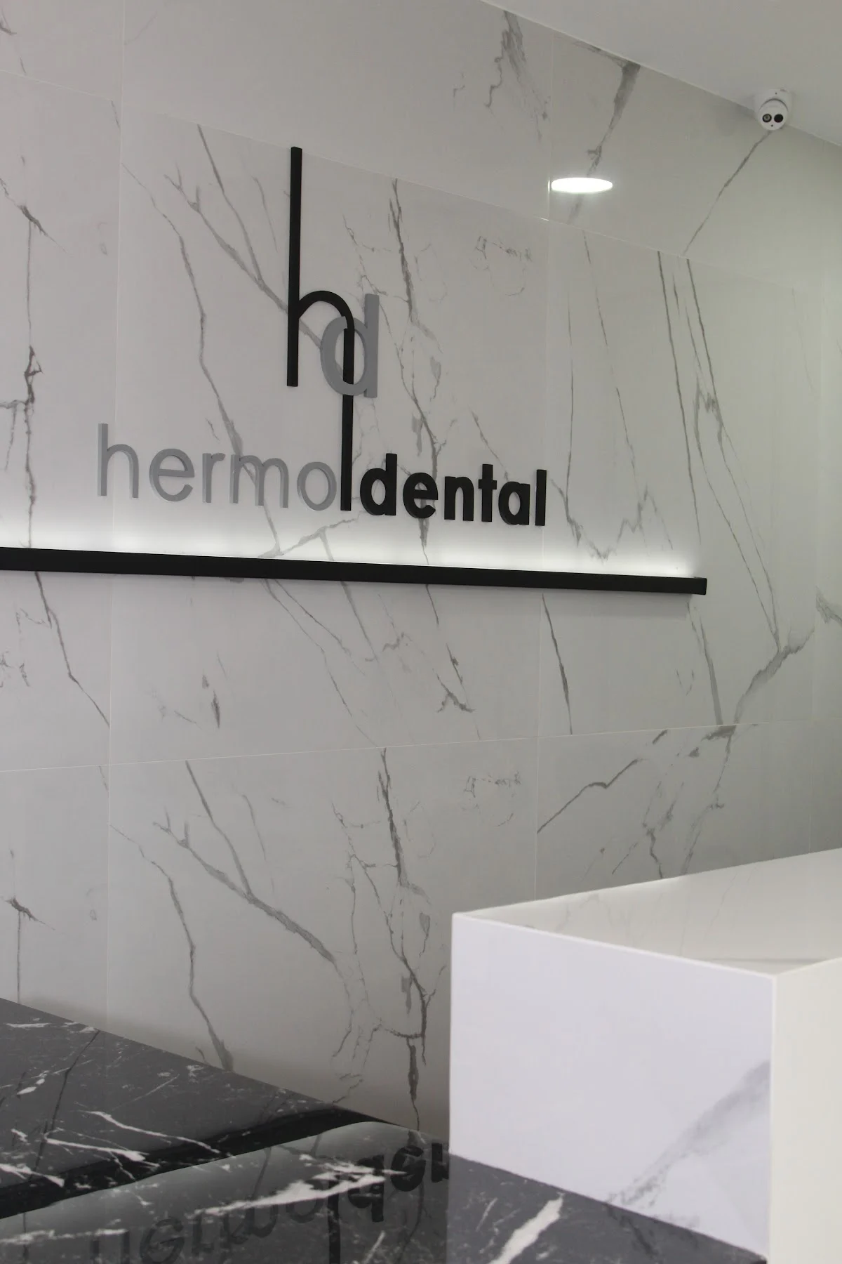 Hermo Dental