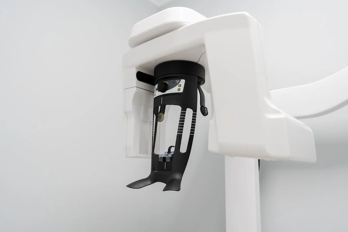 IDI Instituto Dental Implantologico Dr. George Ibrahim - 2