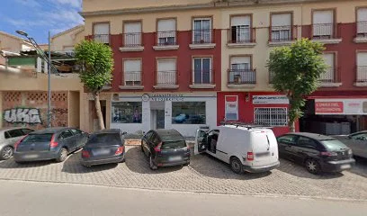 iHumanity Dental & Dr. Alvaro Ballester