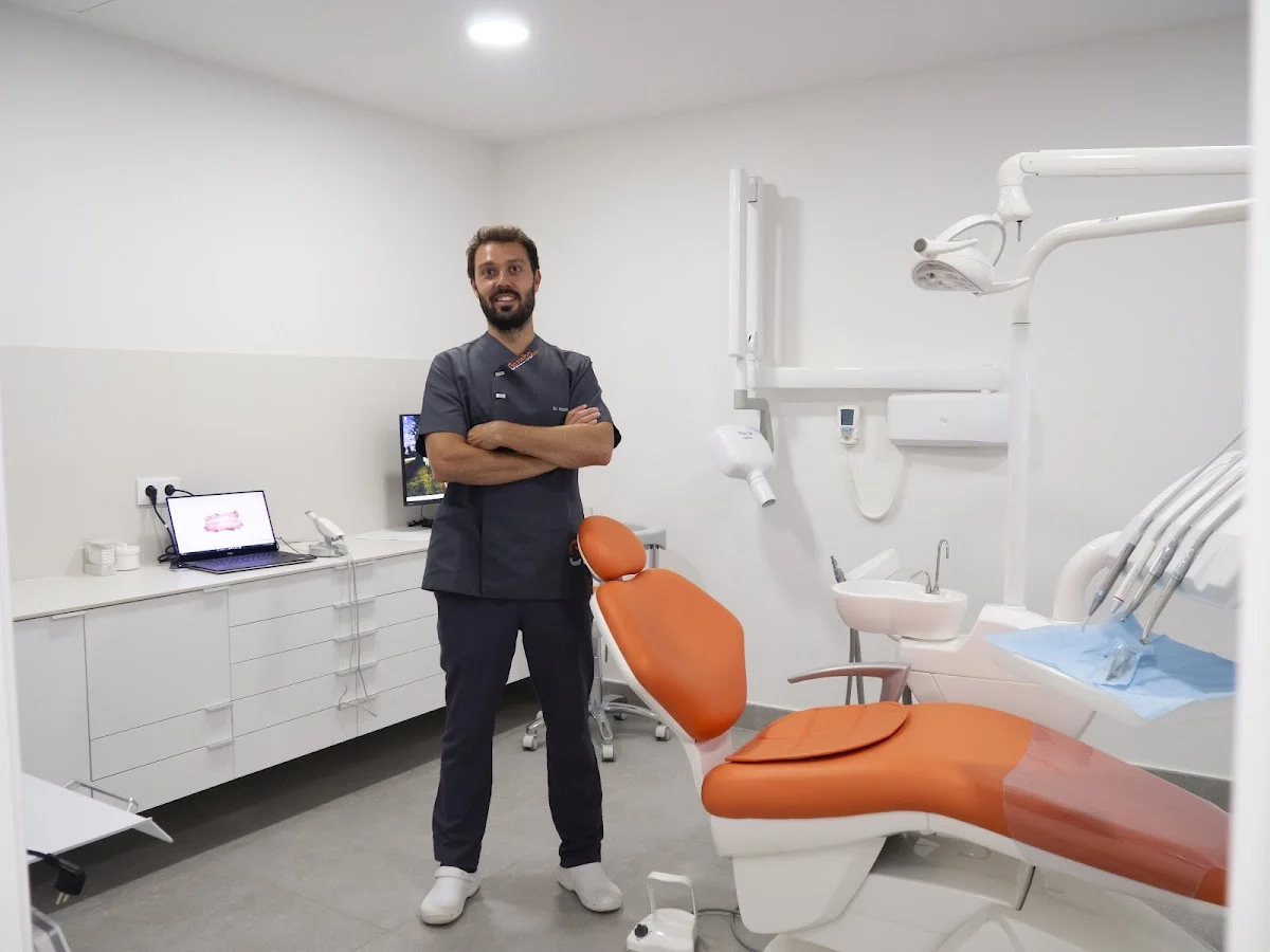 Implantes Dentales y Ortodoncia Invisible | Clínica Gozalbo Dental en Castellón
