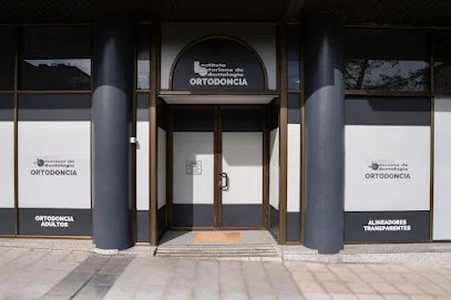 Instituto Asturiano de Odontología