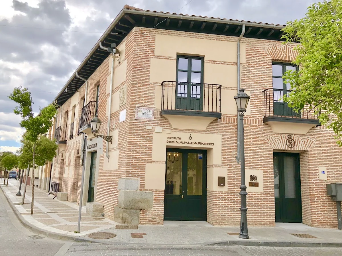 Instituto Dental Navalcarnero