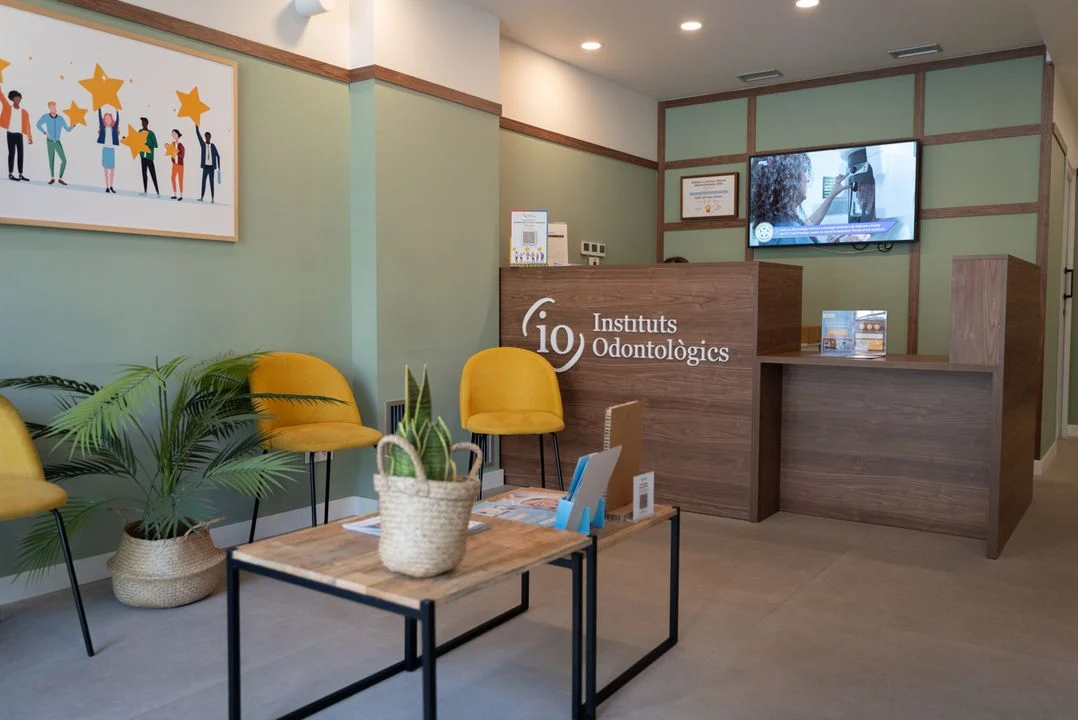 Instituts Odontològics - Clínica Dental Calella - 2