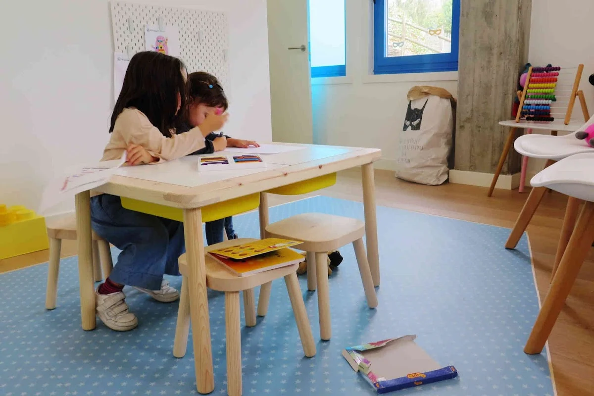 La Doctora Allegue y los Dentihéroes