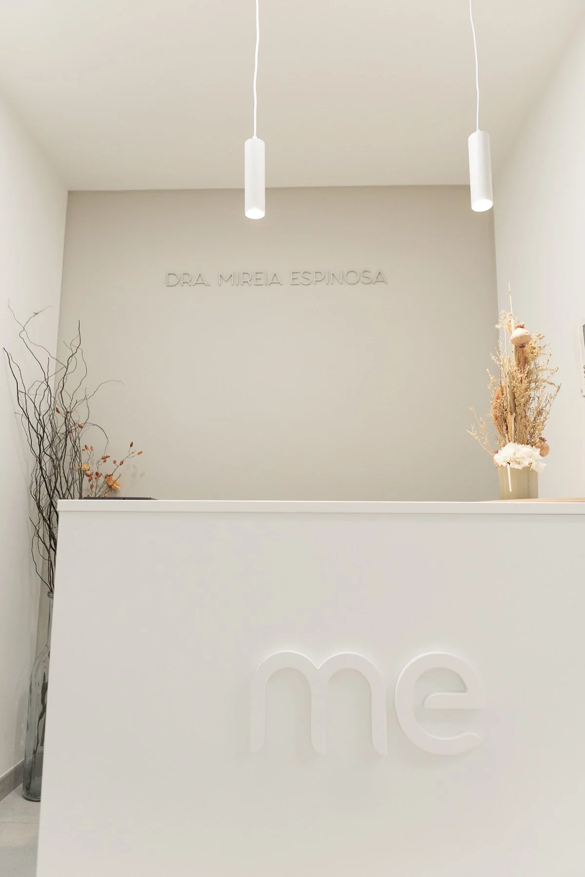 Mireia Espinosa * Clínica Dental en Barcelona | Estética Dental | Ortodoncia | Implantes