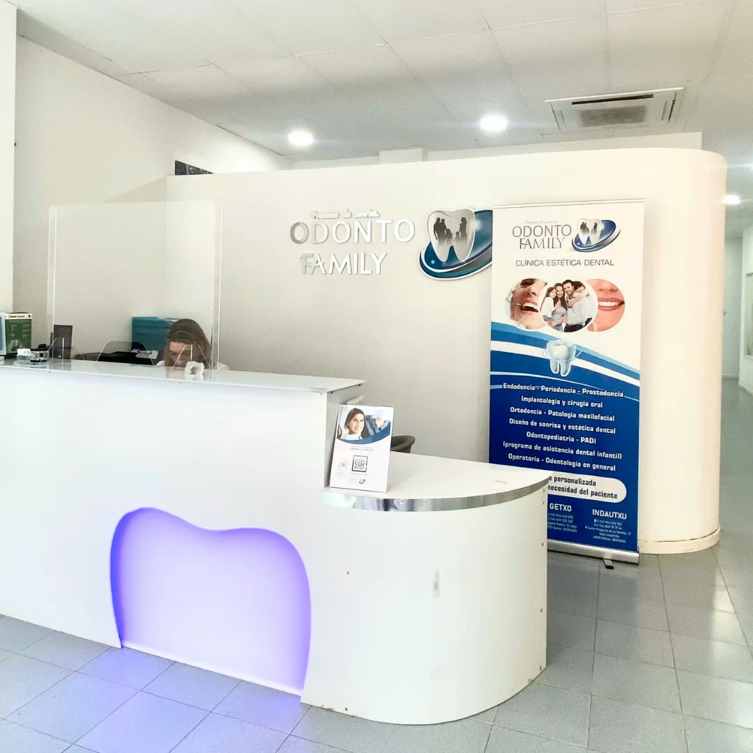 Odontofamily | Clínica Dental en Las Arenas - 2