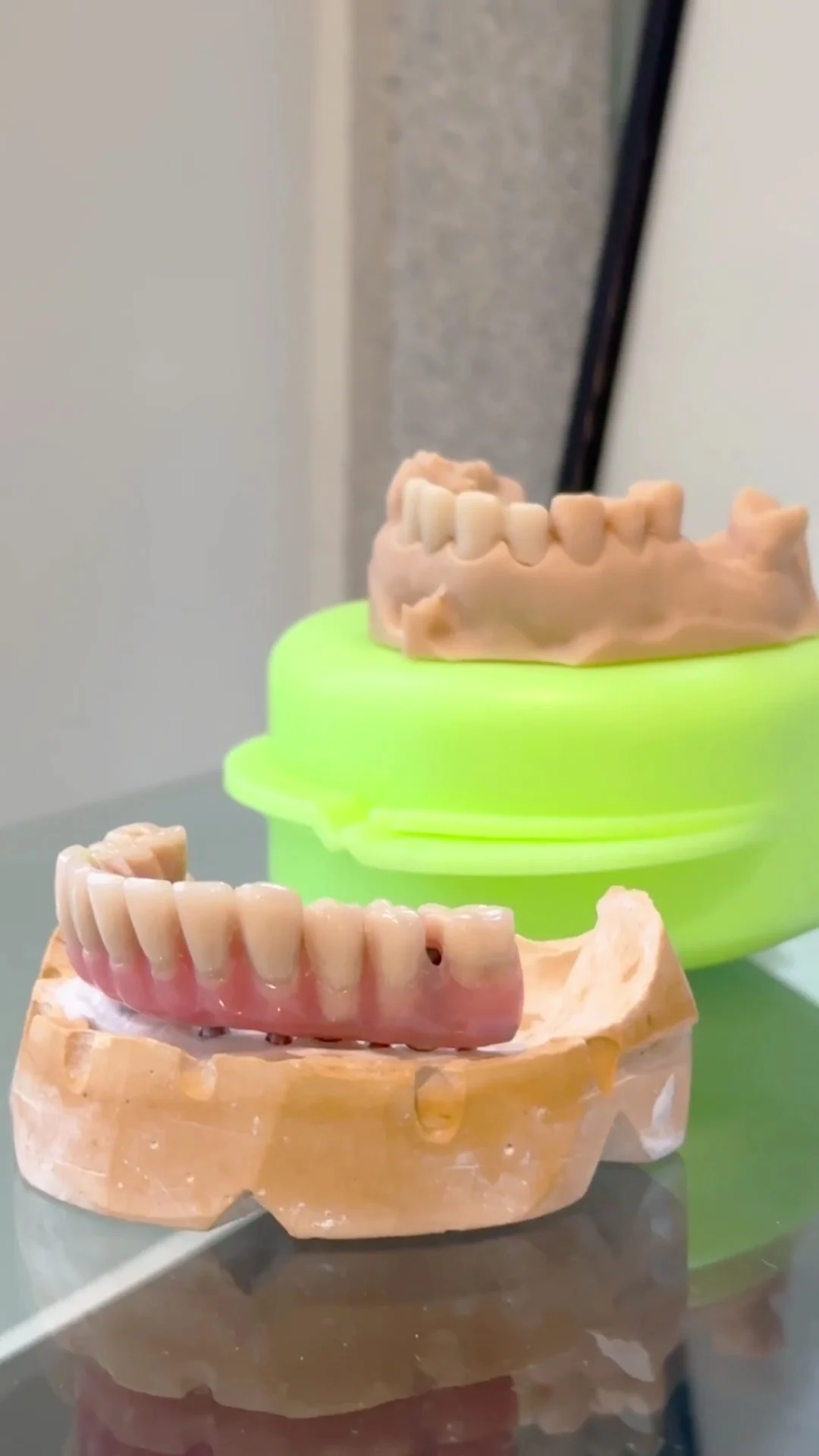 ODONTOLOGÍA AVANZADA MARTÍNEZ & DE CASTRO, S.L. - 2