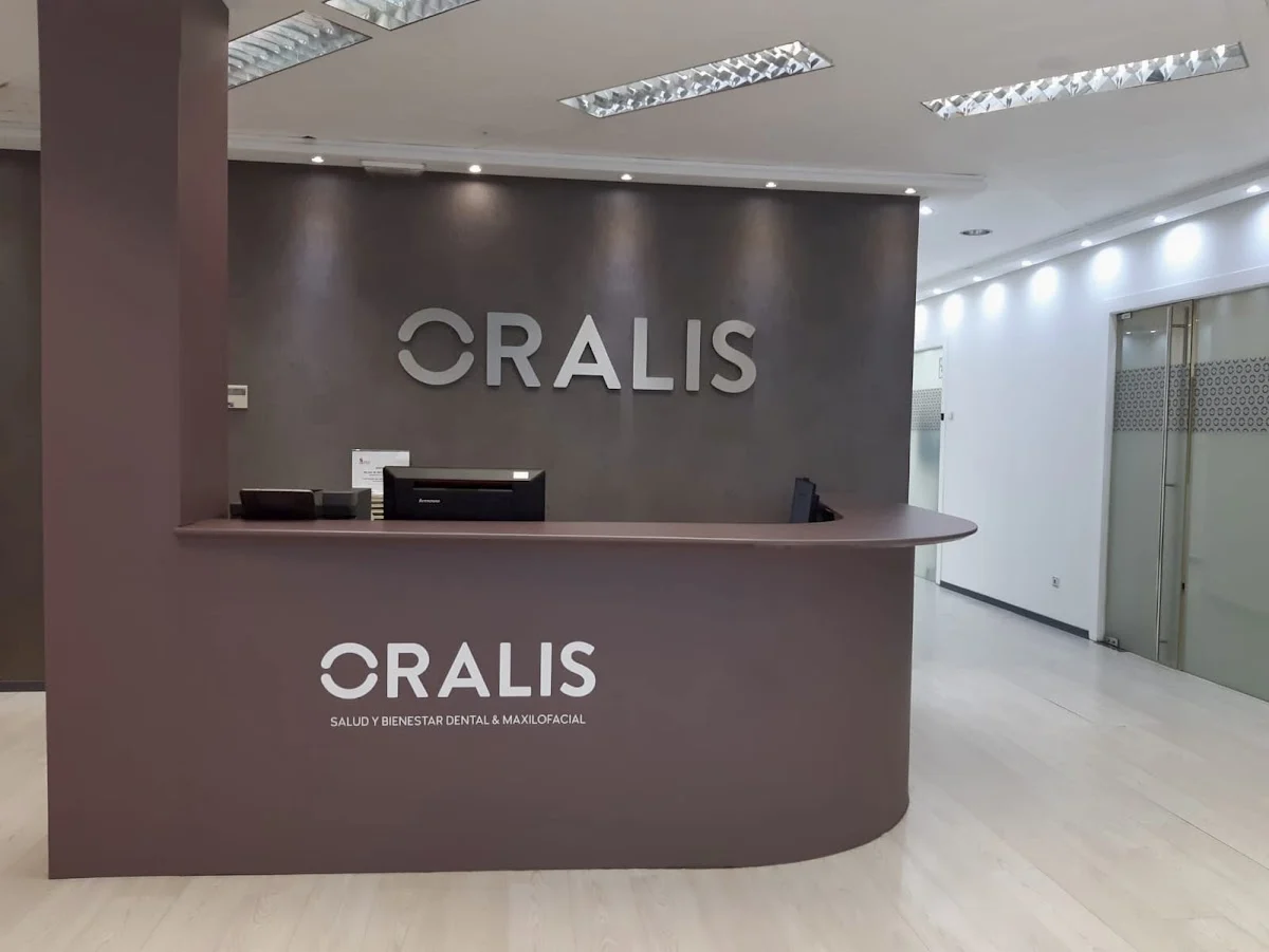 ORALIS | Clínica dental en Palencia