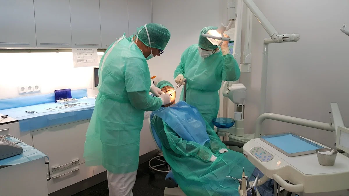PATRON DENTAL Clinica Dental Ortodoncia - Dentista - 3