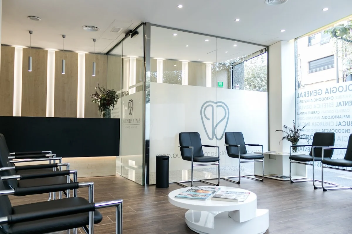 Santa Perpètua Clínica Dental - 3