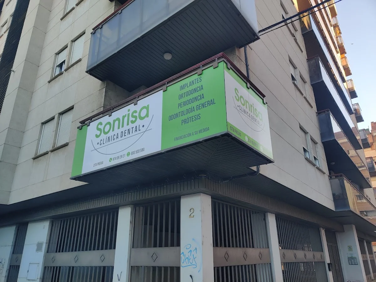 Sonrisa Clínica Dental