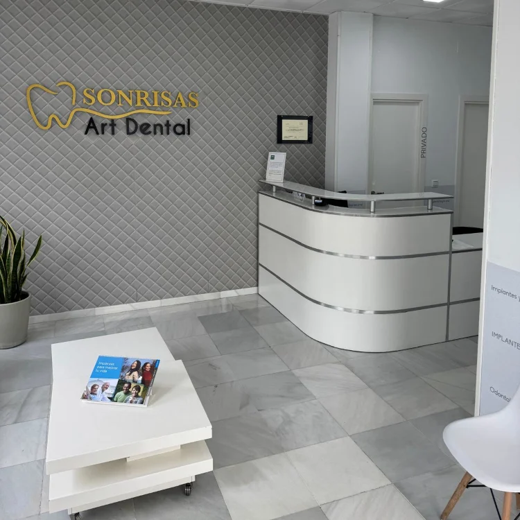 Sonrisas Art Dental - 2