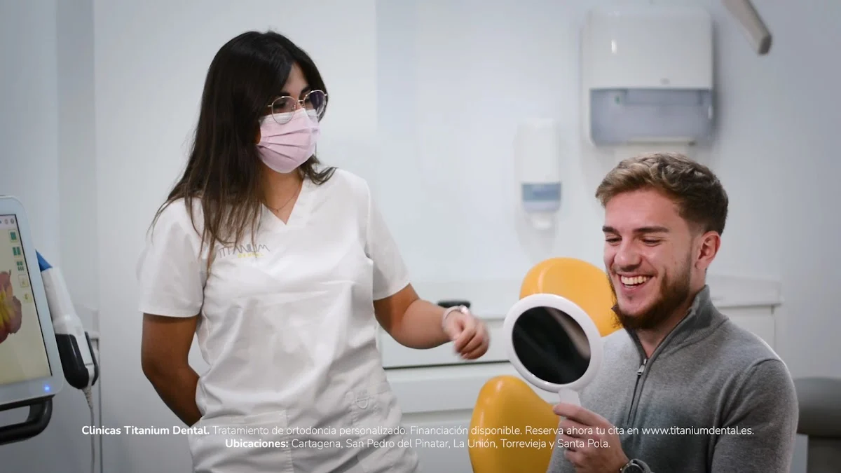 Titanium Dental Center S.L.P. - 2