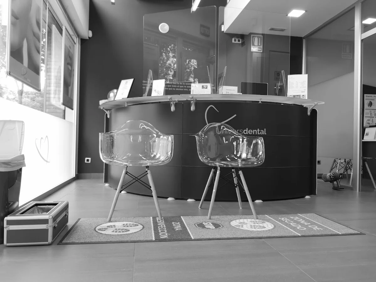 Univers Dental - 2