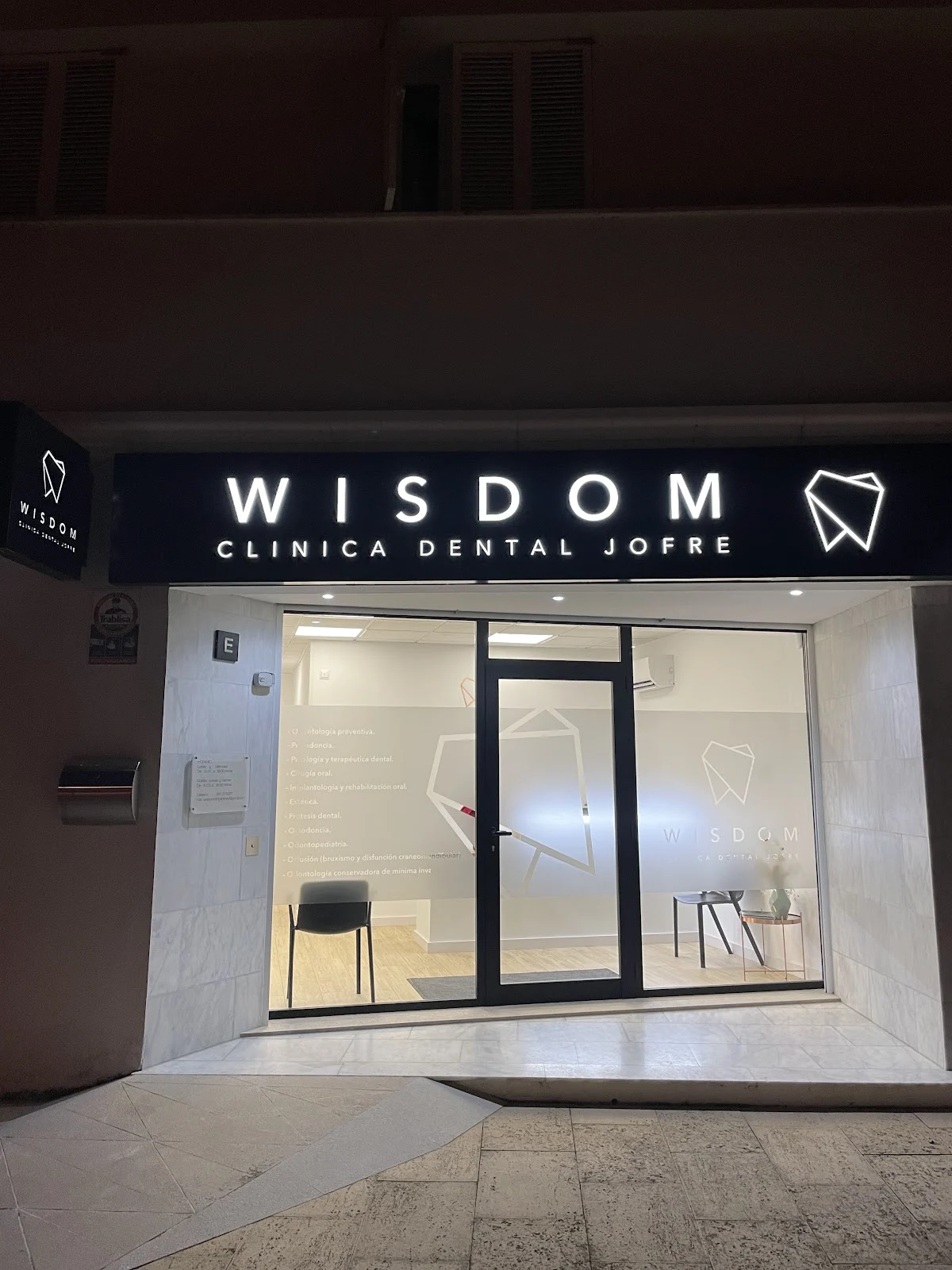 Wisdom Clínica Dental Jofre
